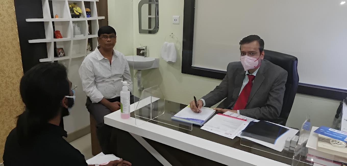 Dr. Manoj Kumar Khemani - Orthopaedic Consultation